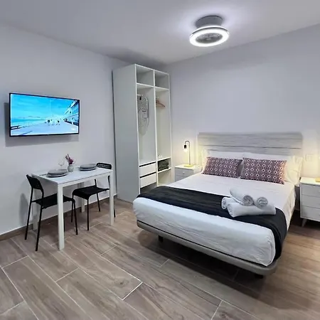 Riquino-estudio Playa Canteras Apartment